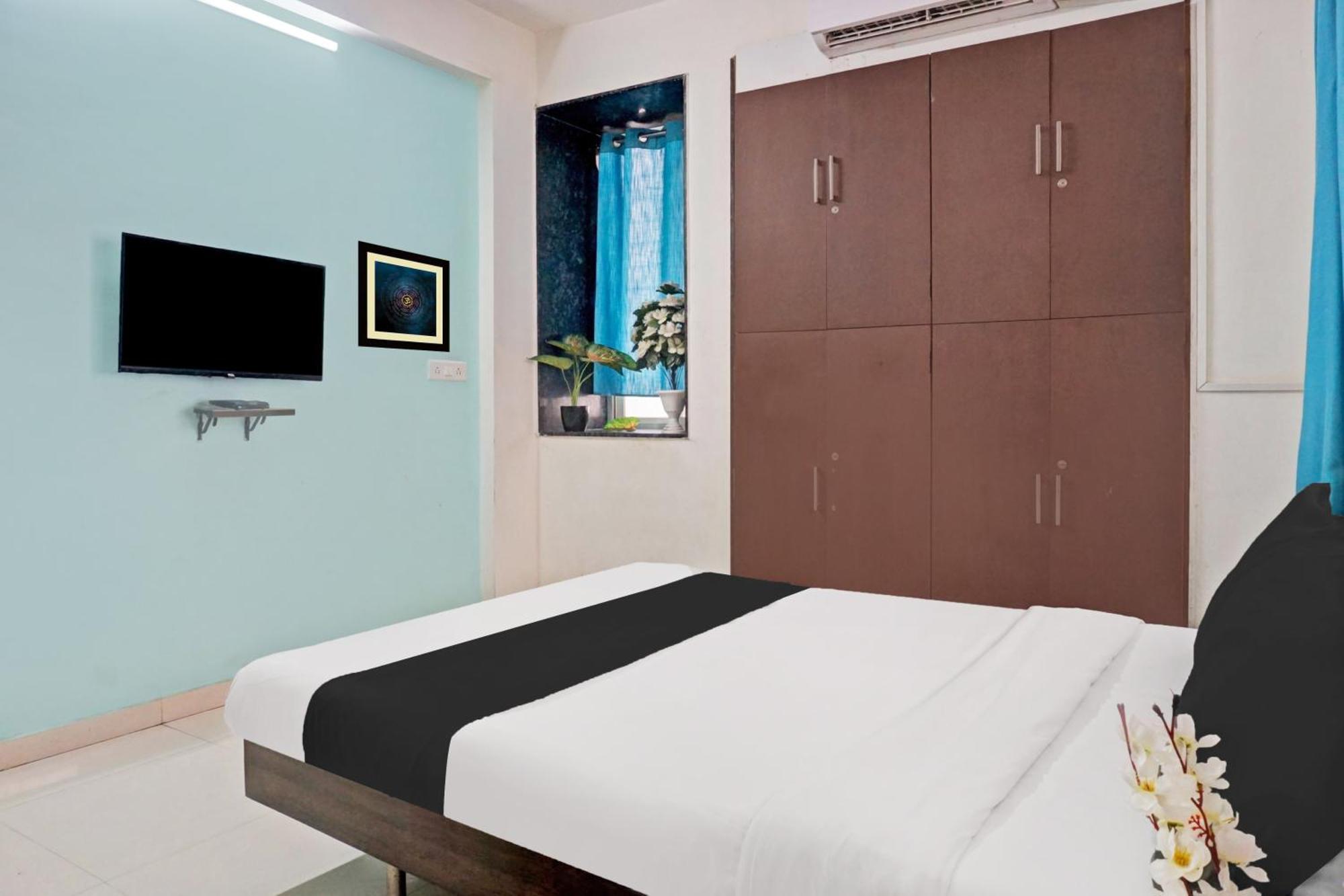 Hotel O Pristine Пюн Екстериор снимка