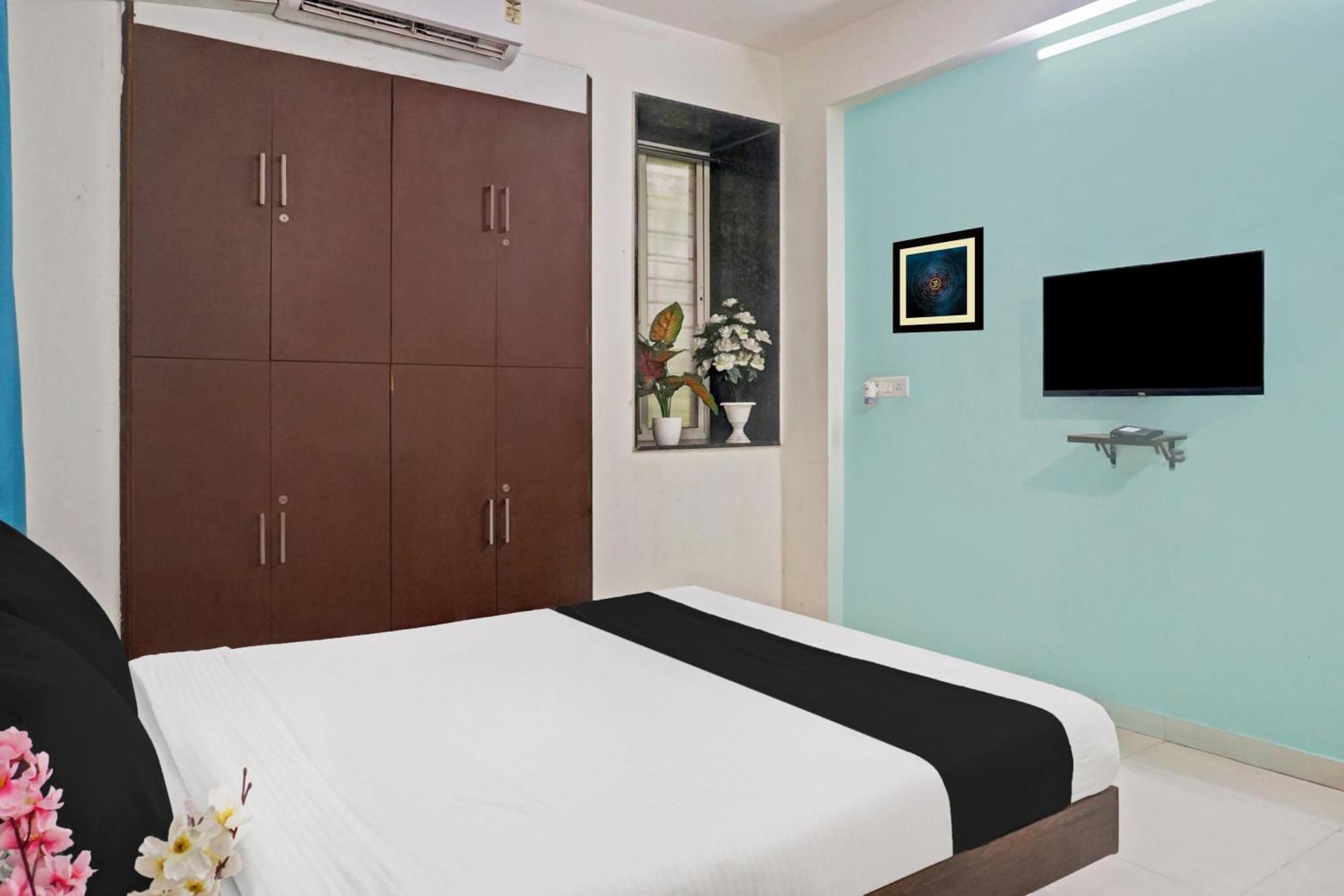 Hotel O Pristine Пюн Екстериор снимка